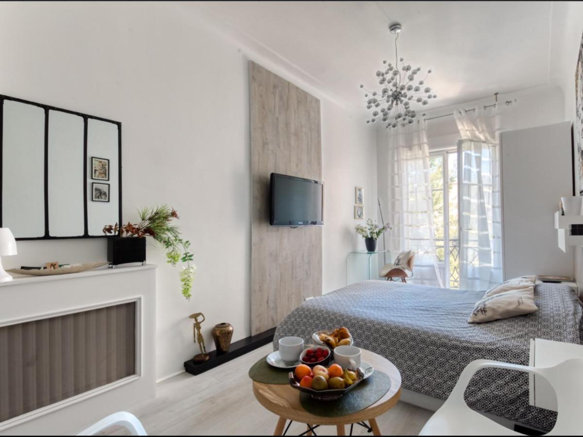 La Croisette - Superbe Studio Au Mythique Palais Miramar คานส์ ภายนอก รูปภาพ